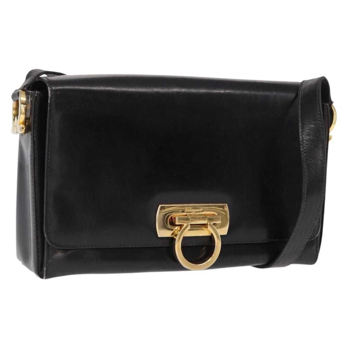 Salvatore Ferragamo Vintage Gancini Flap Leather Black Leather Shoulder Bag Bag (Pre-Owned)