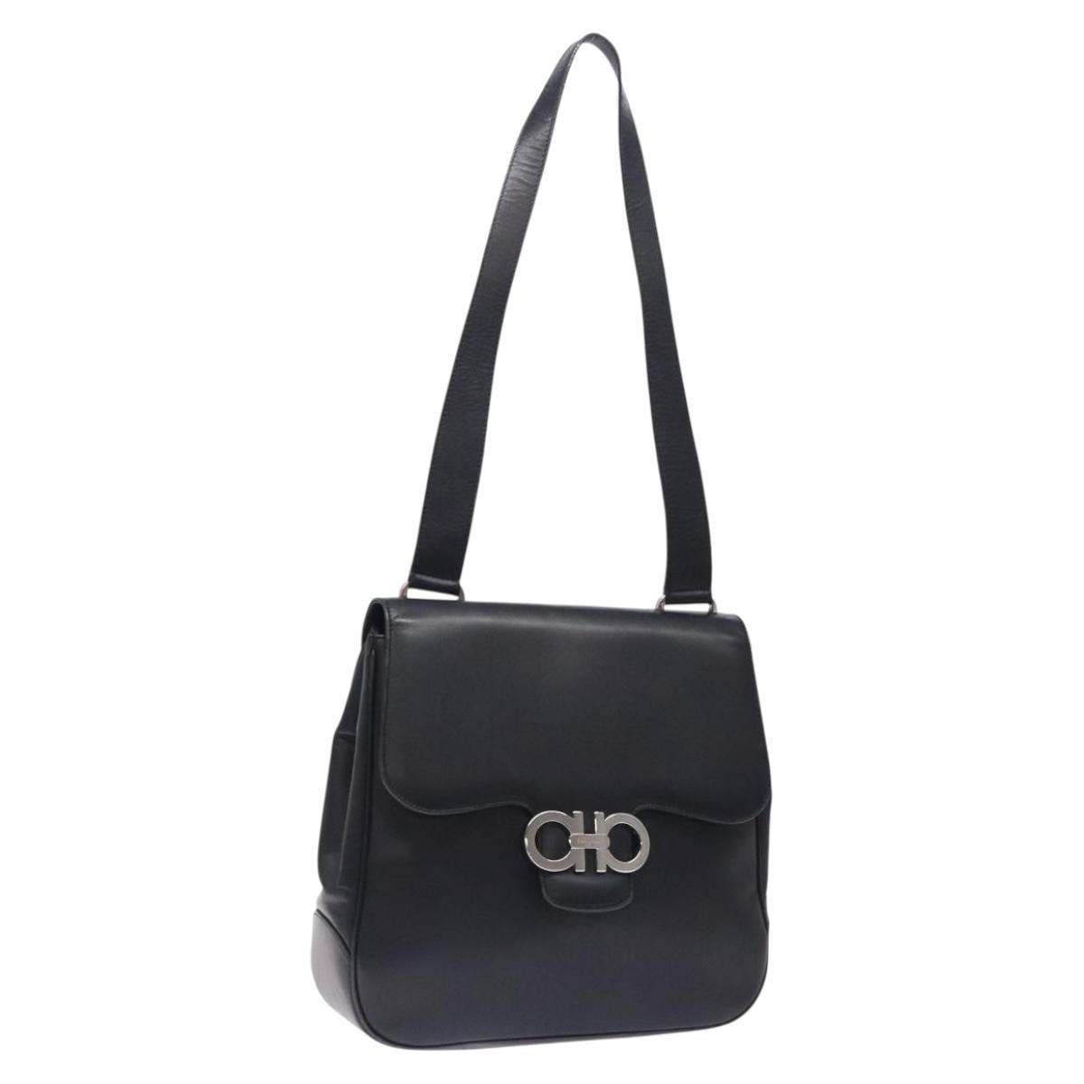 Salvatore Ferragamo Gancini Leather Black Leather Shoulder Bag Bag (Pre-Owned)