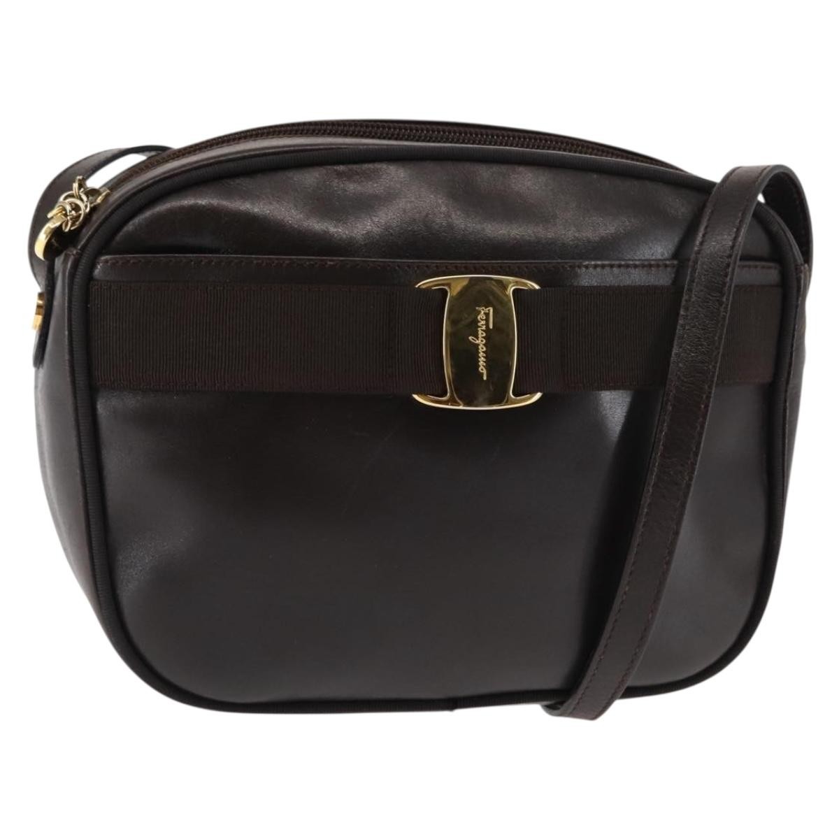 Salvatore Ferragamo Vala Patent Leather Black Patent_Leather Shoulder Bag Bag (Pre-Owned)