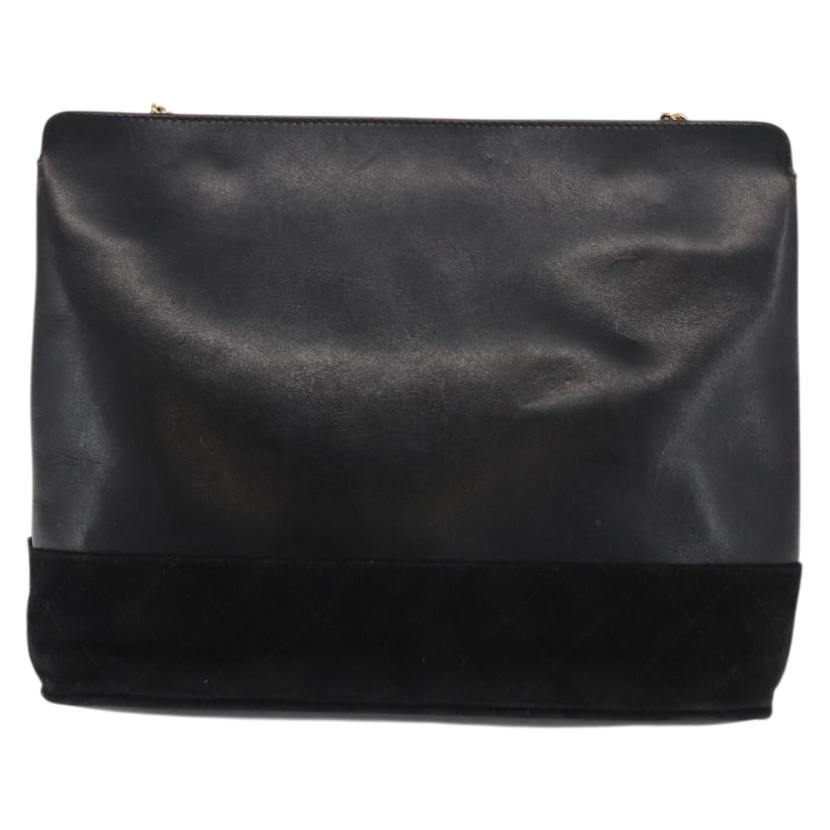 Salvatore Ferragamo Vintage Leather Black Leather Shoulder Bag Bag (Pre-Owned)