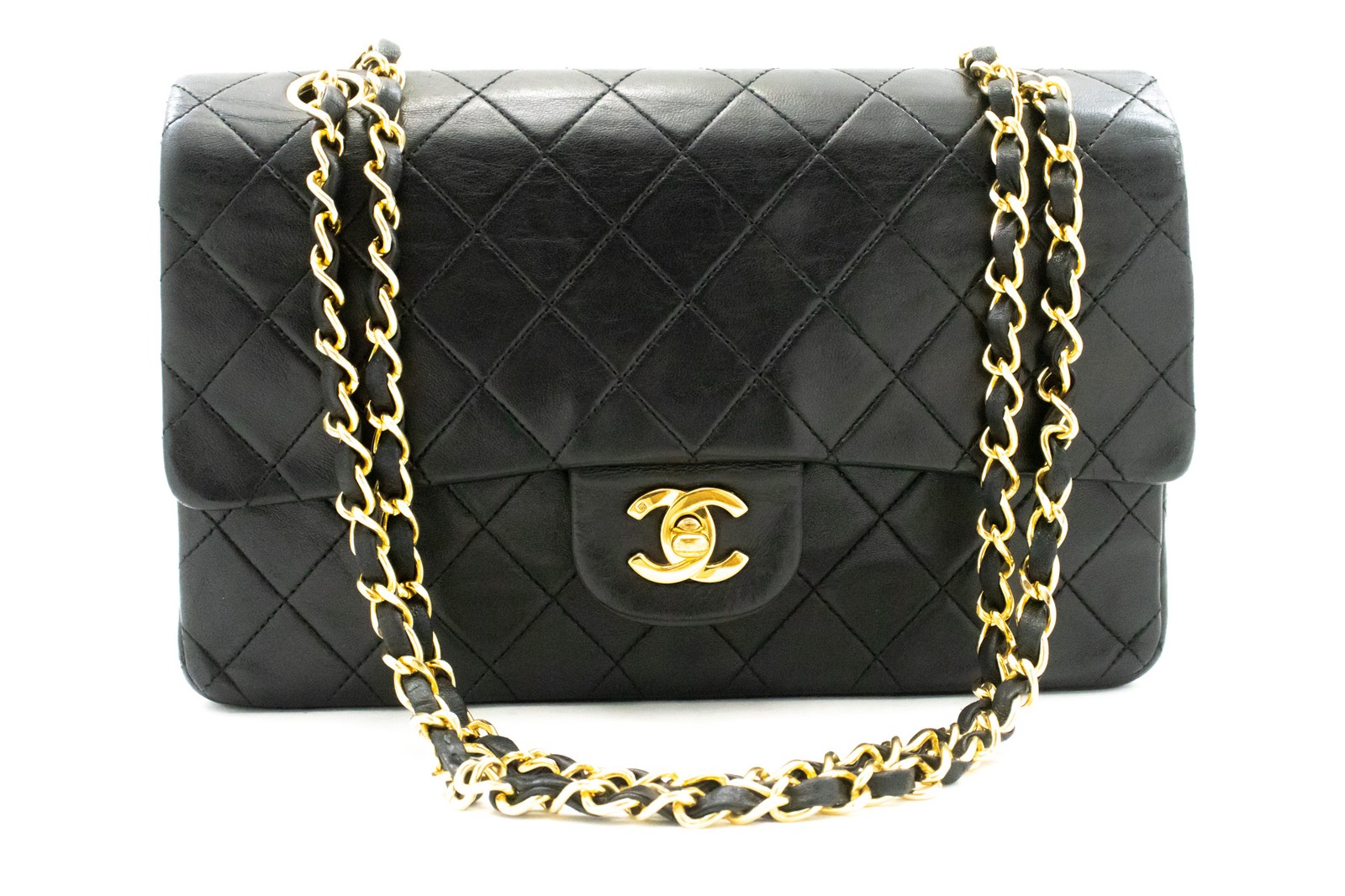 Chanel Classic Flap Lambskin Black Leather Crossbody Bag Bag (Pre-Owned)