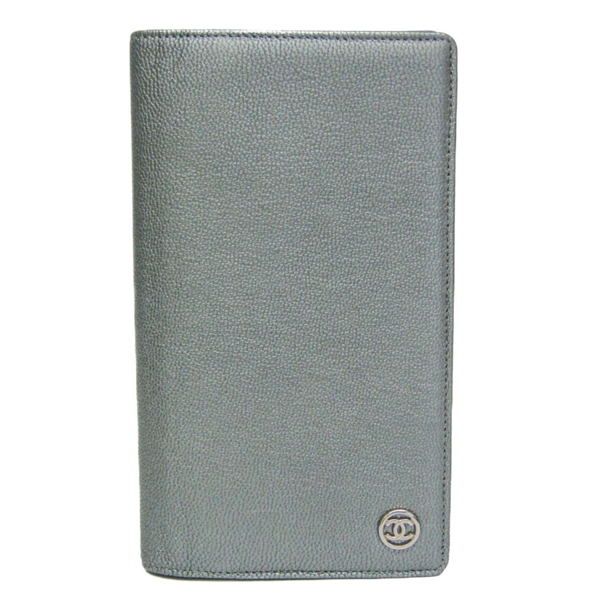 Chanel Cc Button Bi-Fold Card Case Leather Silver Leather Card Holders Accessory (Pre-Owned)
